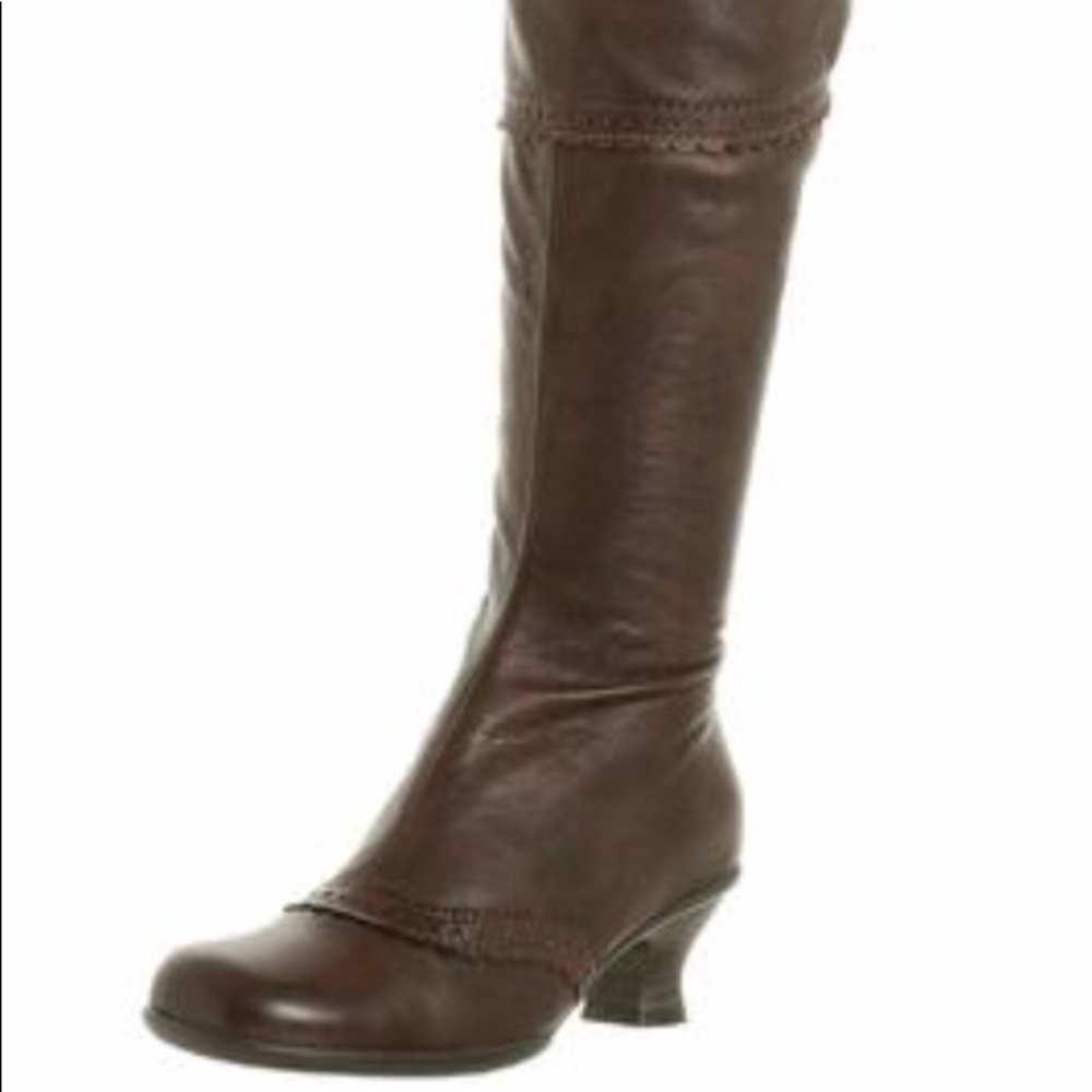 La canadienne Tahra boots